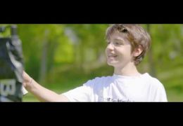 Joy is in the AirBadminton